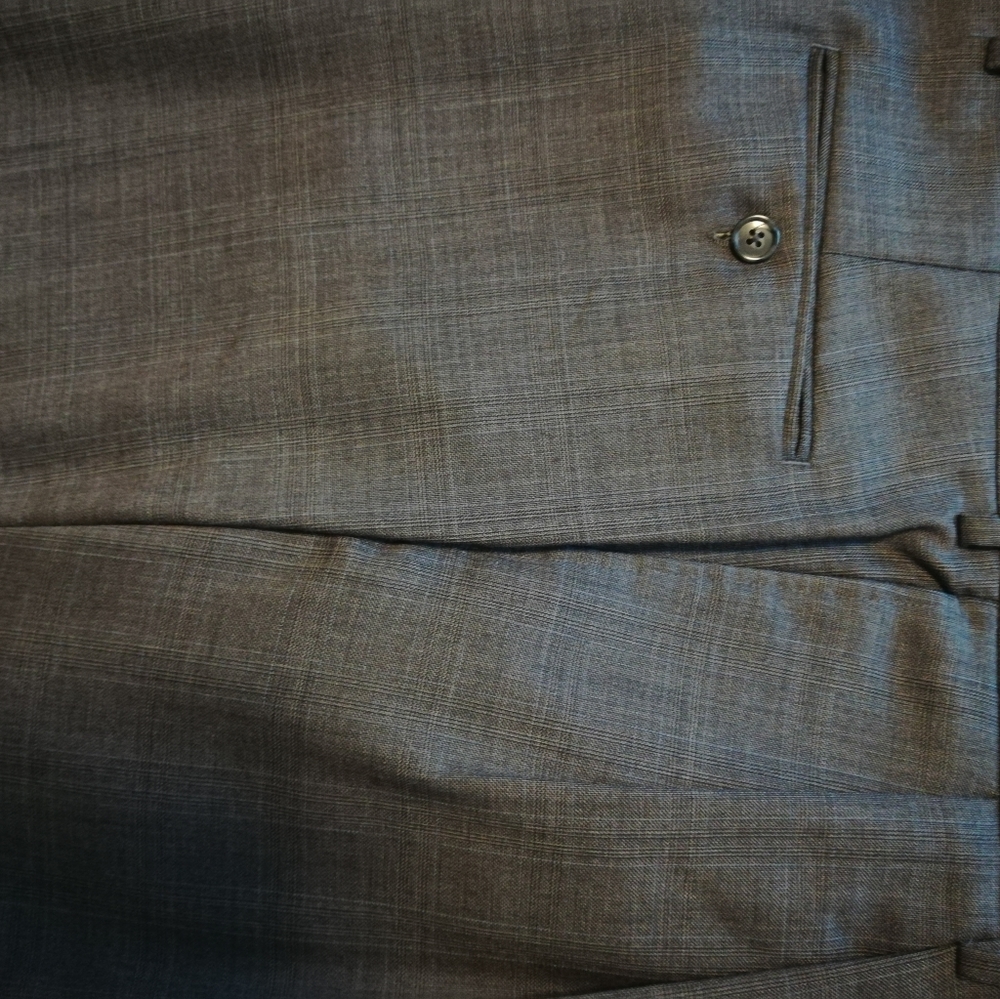 Suit - Picture 8 of 13